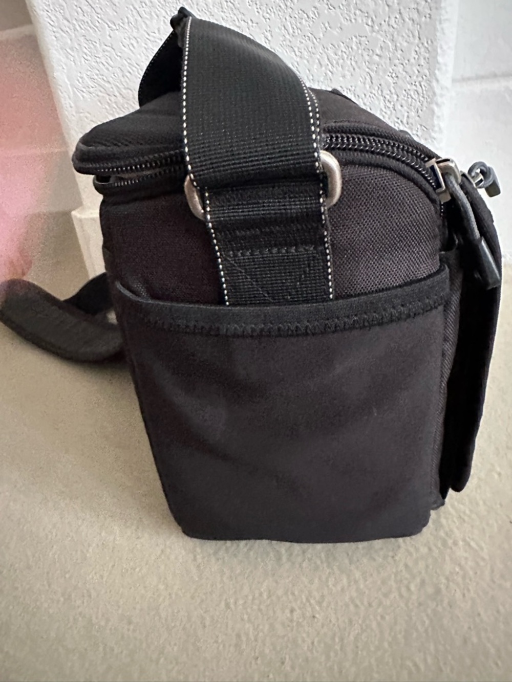 Think Tank Camera Bag - Picture 4 of 9